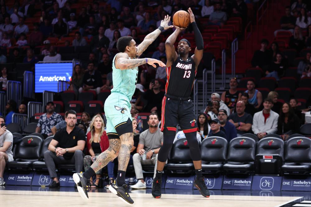 坚持不懈的 坚持不懈的