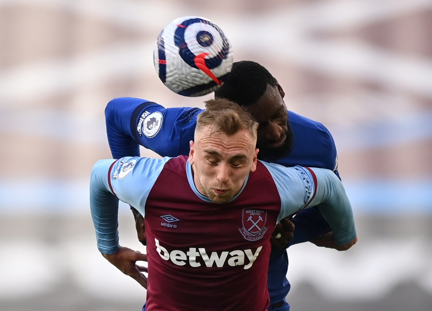 更是对比赛 更是对比赛